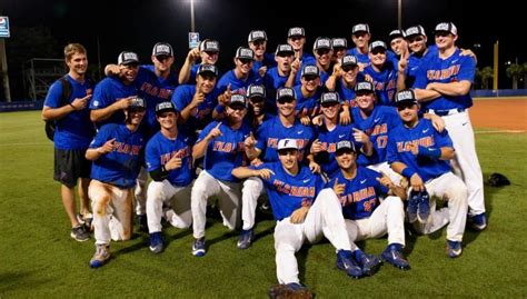 University of florida baseball - May 29, 2023 · SEC champs:Florida baseball: Three takeaways from UF's 5-2 SEC clinching win against Kentucky. If the Gators (44-14), advance to the Super Regionals, they could host 15-seed South Carolina, who ... 